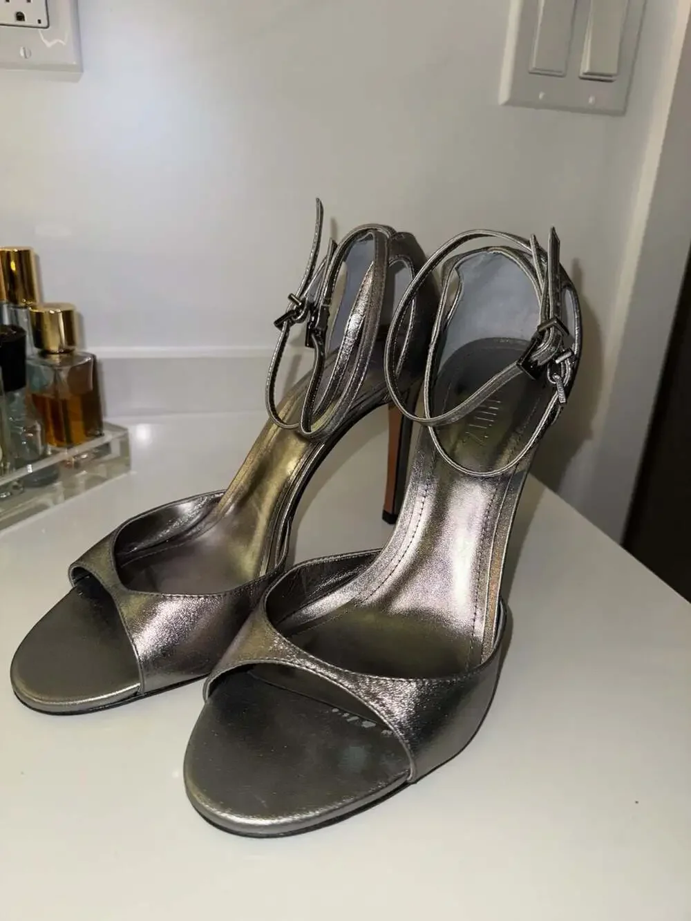 Schutz Metallic Silver Ankle Strap Stiletto Heels Size 9.5B